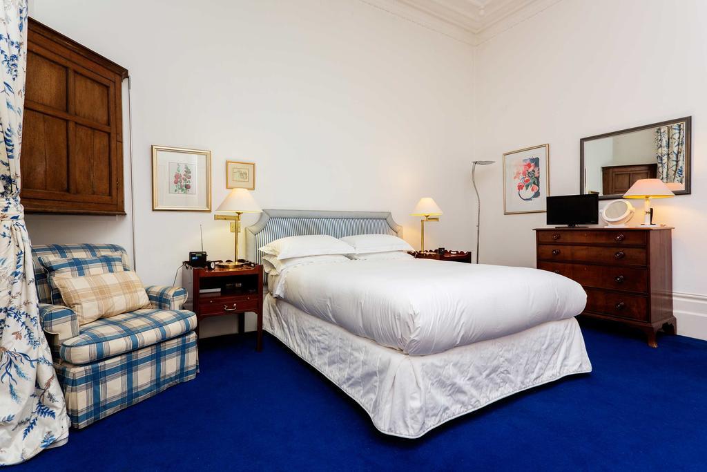 Veeve - Queen'S Gardens Flat London Room photo