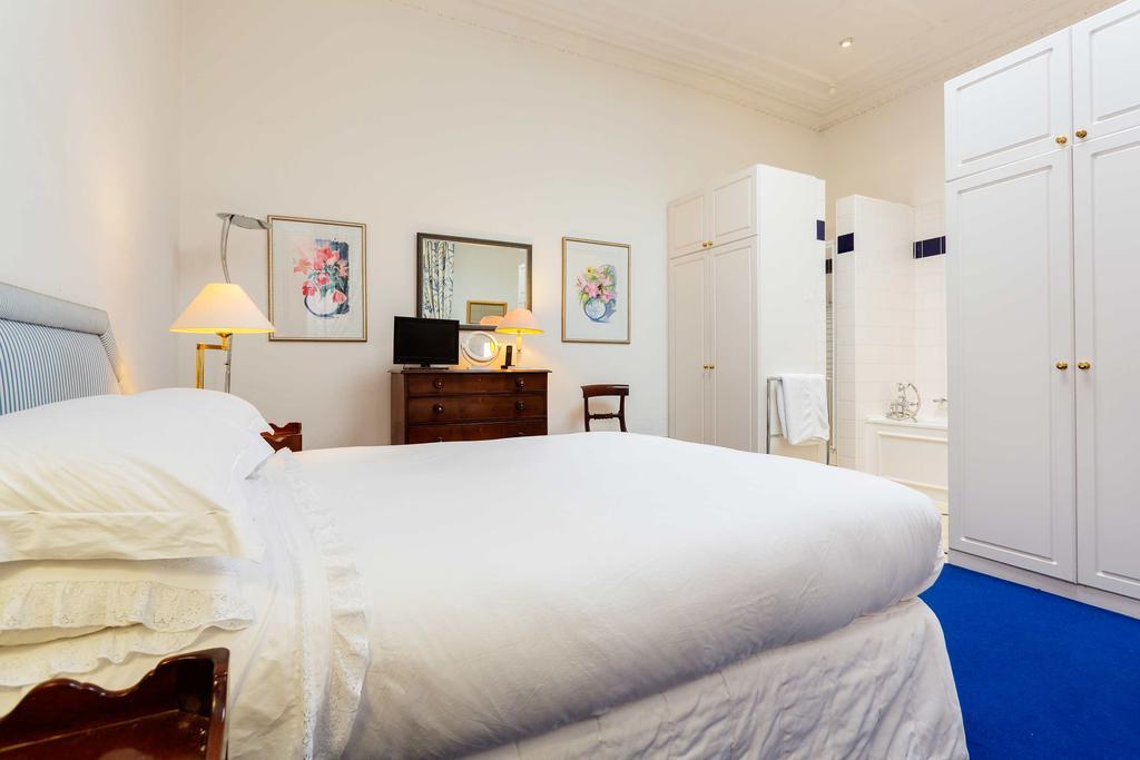 Veeve - Queen'S Gardens Flat London Room photo